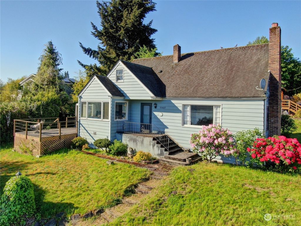 Photo of 10607 Dixon Drive S, Seattle, WA 98178 (MLS # 2231049)