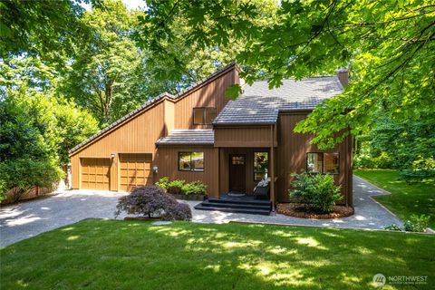26520 Lake Fenwick Road S Kent WA 98032