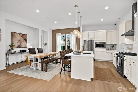 Photo of 23540 SE Wisteria Street, Black Diamond, WA 98010 (MLS # 2492638)