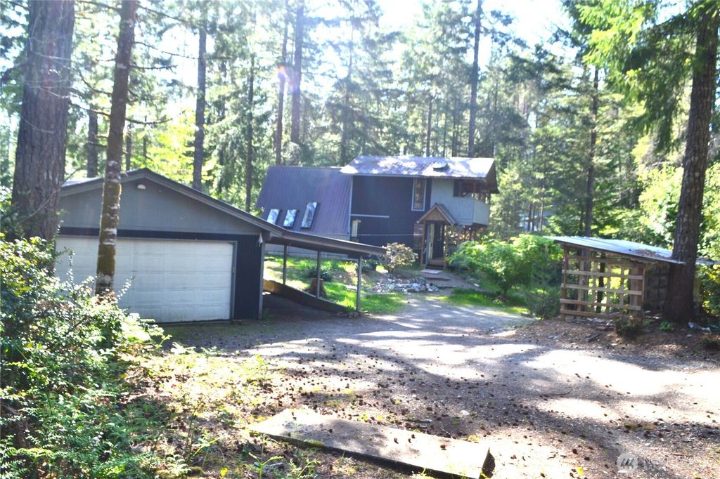 Photo of 80 NE Collins Drive E, Tahuya, WA 98588 (MLS # 2493327)