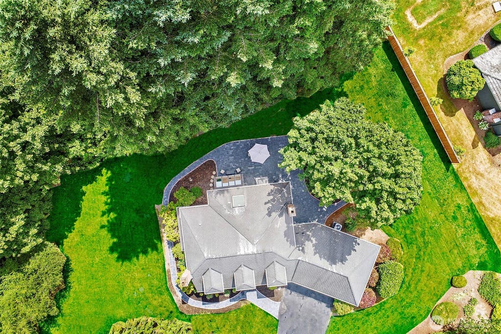 Photo of 14520 186th Place NE, Woodinville, WA 98072 (MLS # 2565311)