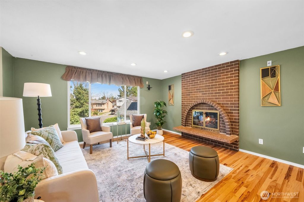 Photo of 10711 SE 232 Place, Kent, WA 98031 (MLS # 2501602)