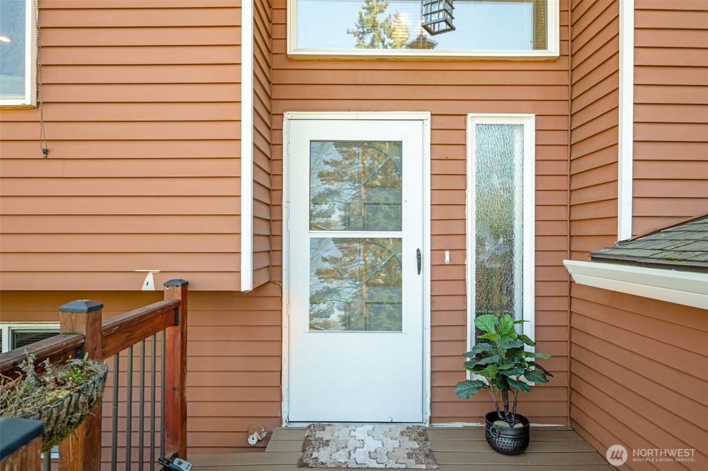 Photo of 10711 SE 232 Place, Kent, WA 98031 (MLS # 2501602)