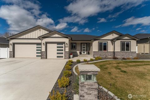 Photo of 2637 Patriot Way SE, East Wenatchee, WA 98802 (MLS # 2496244)
