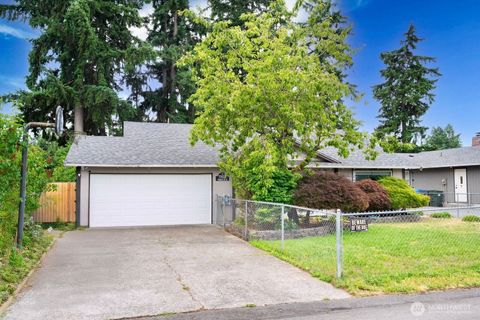 1102 156th st E Tacoma WA 98445