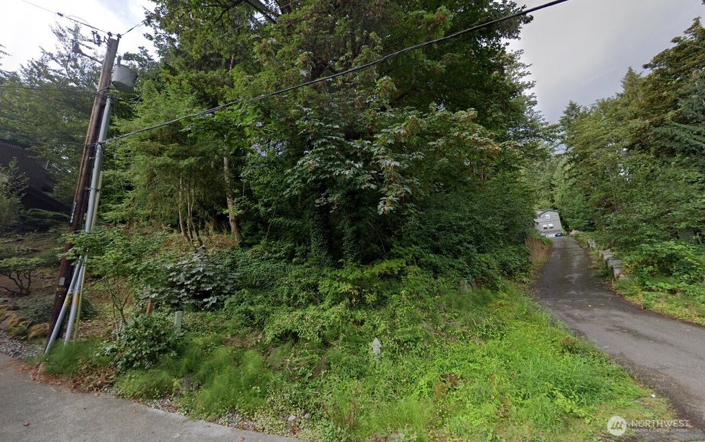 Photo of 435 SW Mount Baker Drive, Issaquah, WA 98027 (MLS # 2508629)