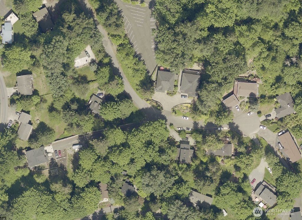 Photo of 435 SW Mount Baker Drive, Issaquah, WA 98027 (MLS # 2508629)