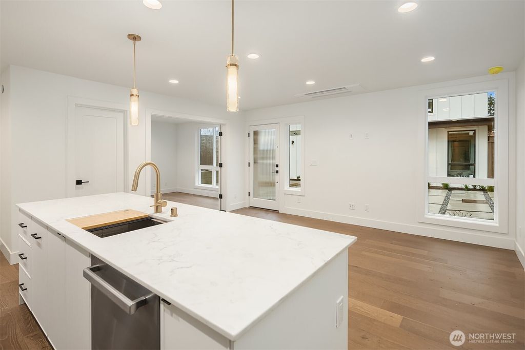Photo of 4411 2nd Avenue NE, Seattle, WA 98105 (MLS # 2523646)