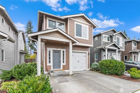 Photo of 420 Raybird Avenue, Granite Falls, WA 98252 (MLS # 2449086) Photo of 420 Raybird Avenue, Granite Falls, WA 98252 (MLS # 2449086)