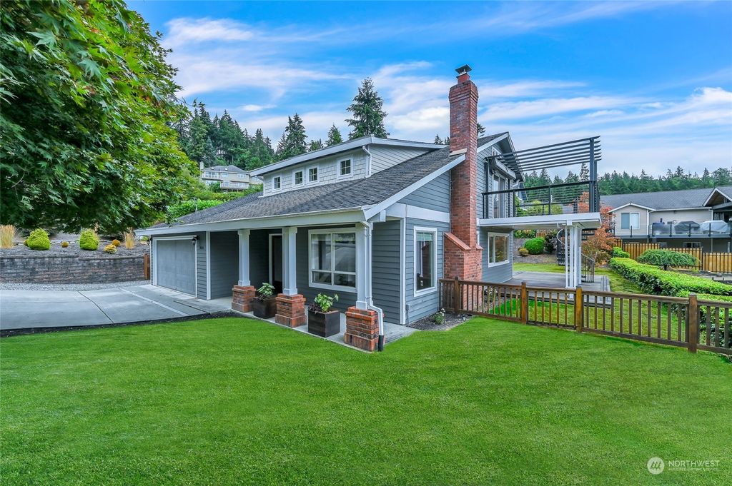 Photo of 3028 197th Avenue SE, Sammamish, WA 98075 (MLS # 2319181)