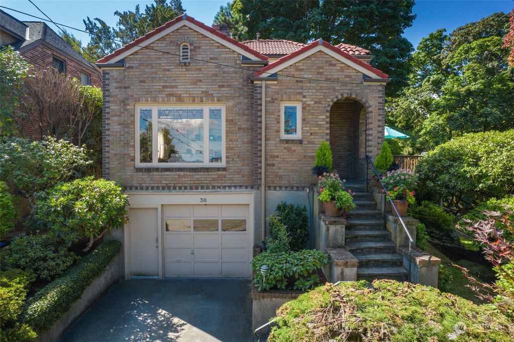 Photo of 311 Smith Place, Seattle, WA 98109 (MLS # 2292029)