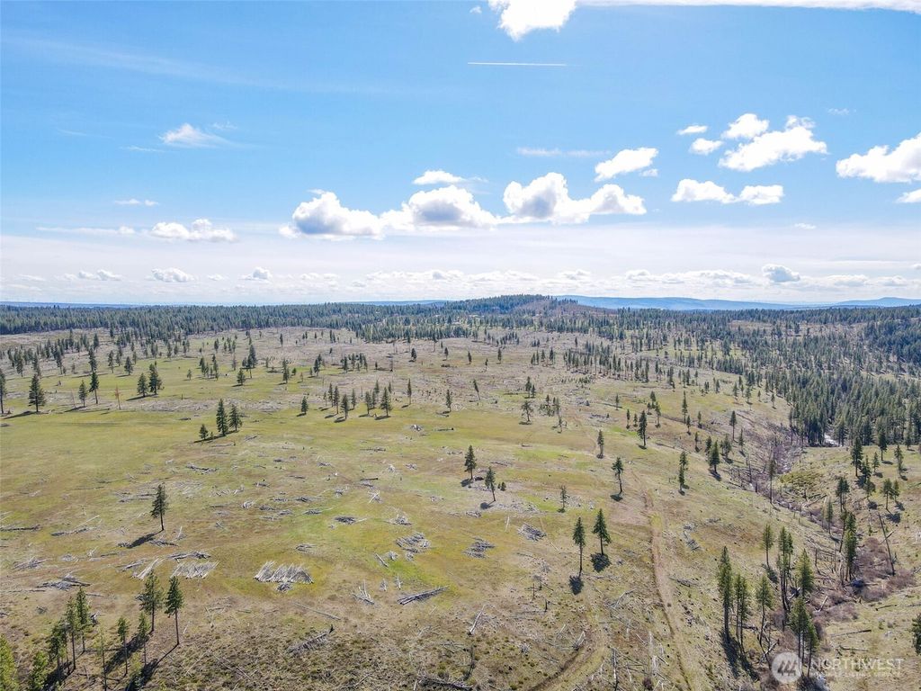 Photo of 0 Lot 3 Box Canyon Road, Goldendale, WA 98620 (MLS # 2458544)