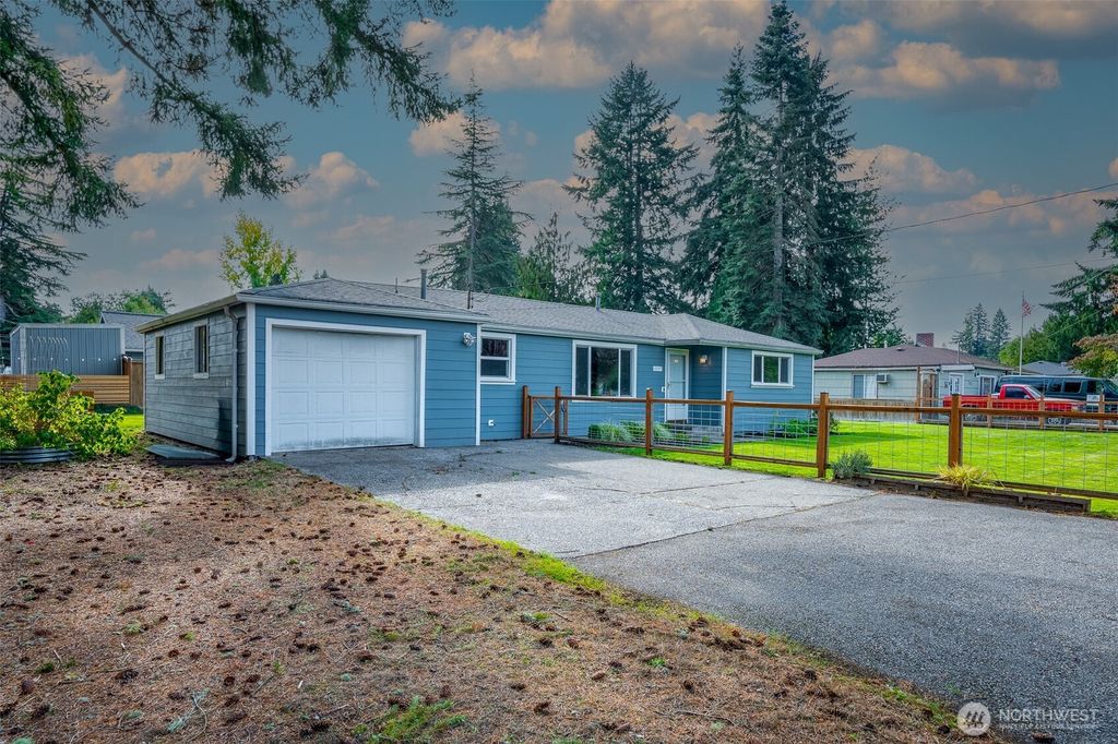 Photo of 4537 14th Way SE, Lacey, WA 98503 (MLS # 2446995)