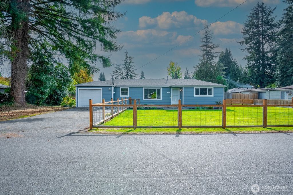 Photo of 4537 14th Way SE, Lacey, WA 98503 (MLS # 2446995)