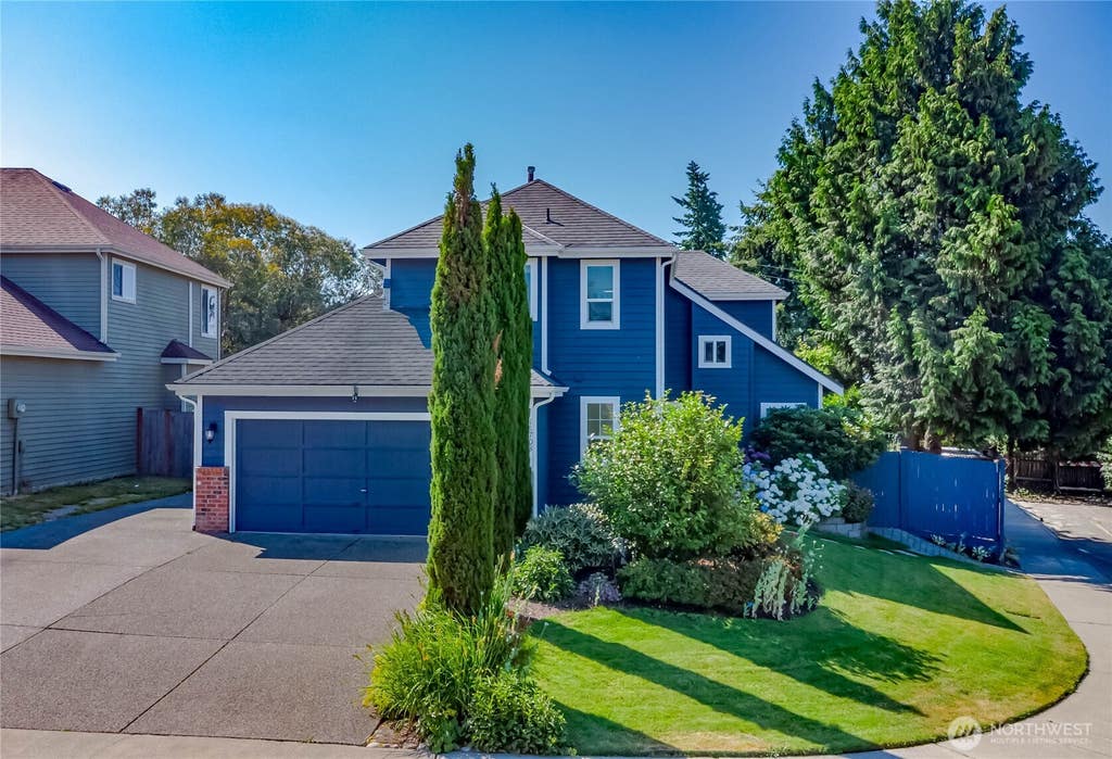 Photo of 11703 SE 229th Place, Kent, WA 98031 (MLS # 2541117)