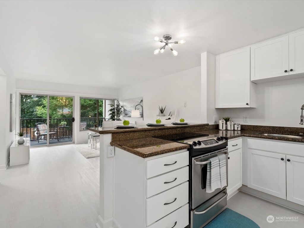 Photo of 130 105th Avenue SE #117, Bellevue, WA 98004 (MLS # 2013148)