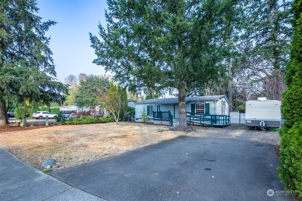 Photo of 18304 SE 264th Place, Covington, WA 98042 (MLS # 2010128)