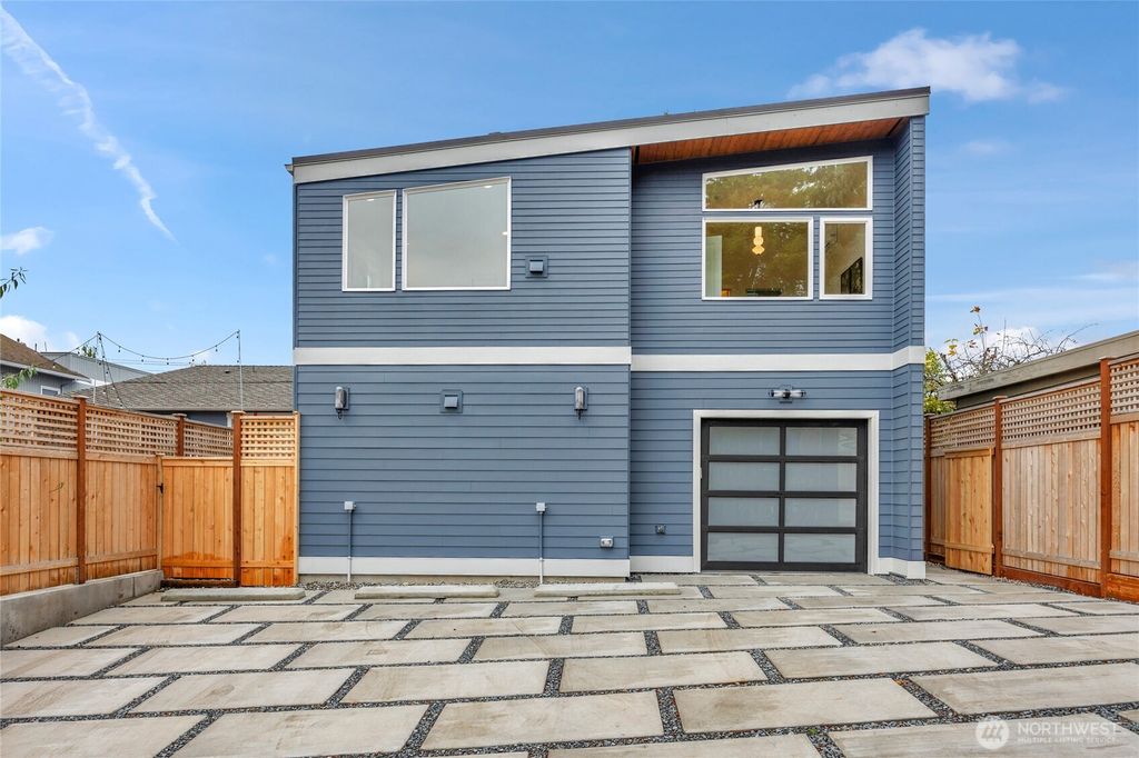 Photo of 4048 32nd Avenue W #G, Seattle, WA 98199 (MLS # 2457171)