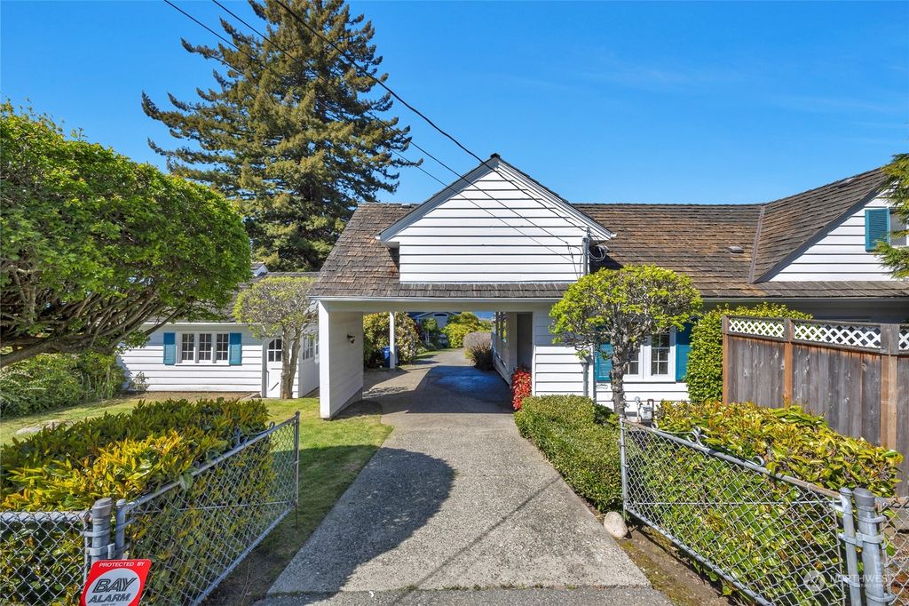 Photo of 415 Church Avenue, Mukilteo, WA 98275 (MLS # 2223518)