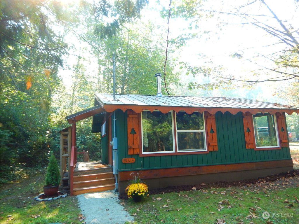 Photo of 51614 S Riverside Road, Index, WA 98256 (MLS # 2000908)