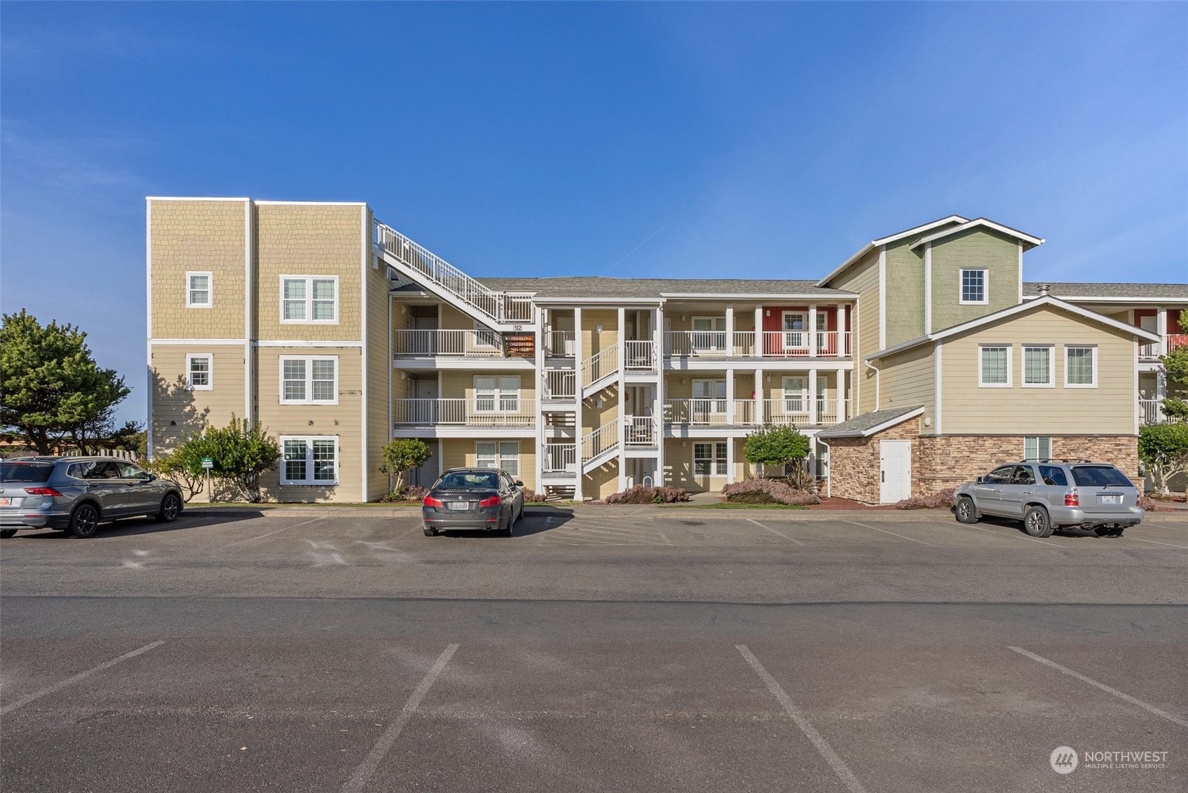 1600 W Ocean Avenue 1211