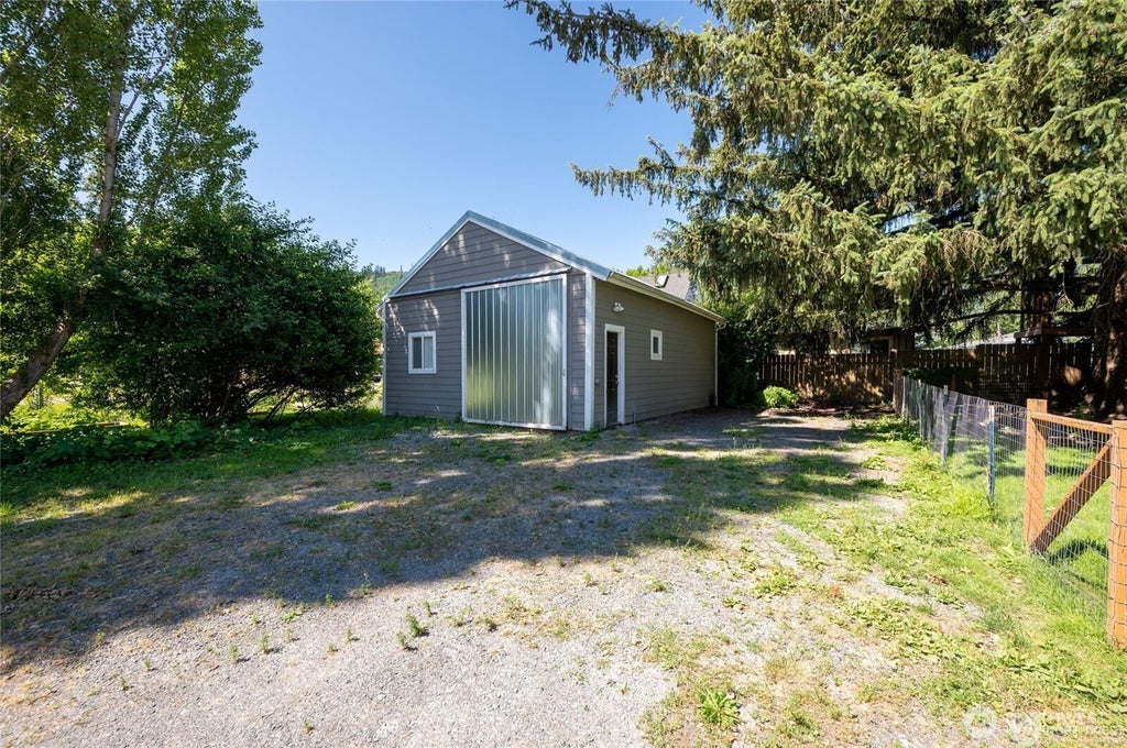 Photo of 2071 Valley Hwy 9, Deming, WA 98244 (MLS # 2590758)