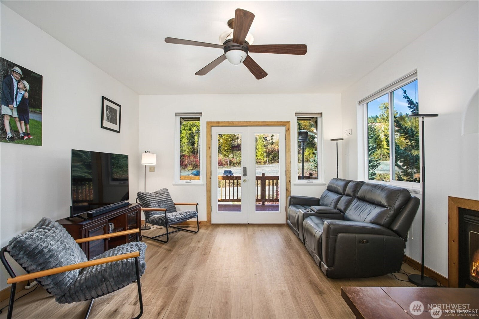 330 Keechelus Drive