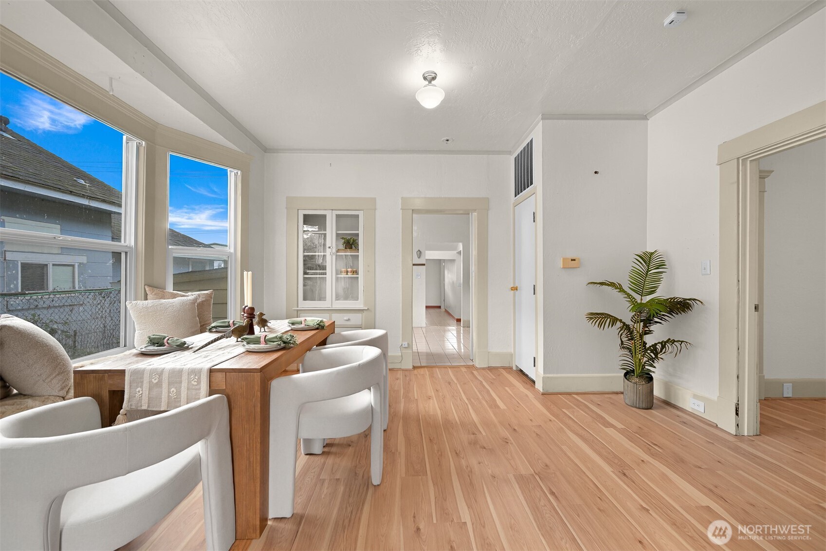 2119 Humboldt Street