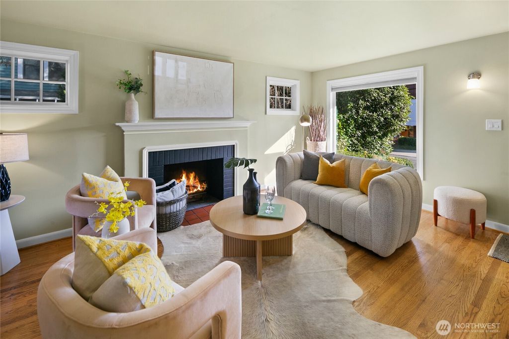 Photo of 532 N 72nd Street, Seattle, WA 98103 (MLS # 2486351)