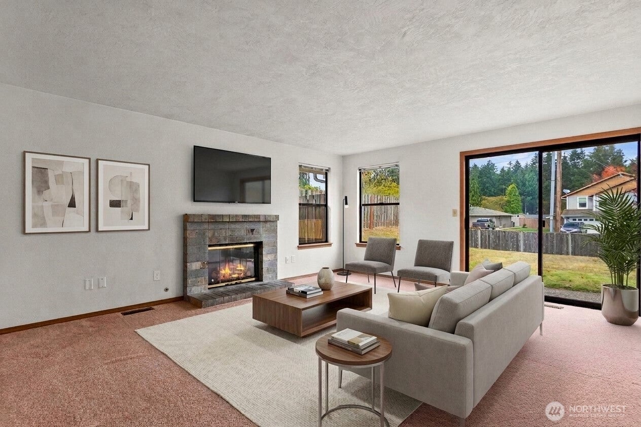 3180 Carpenter Hills Loop SE