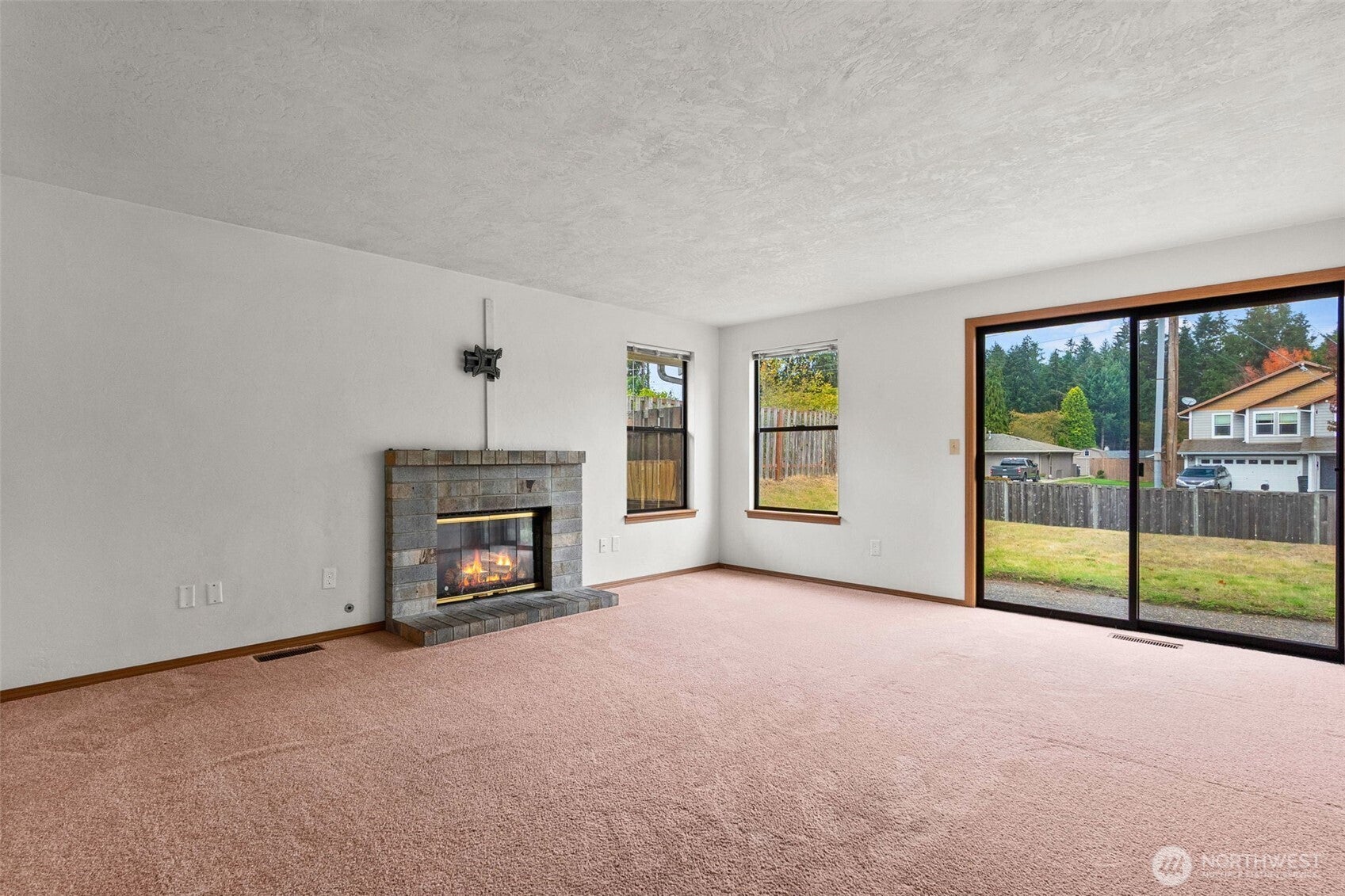 3180 Carpenter Hills Loop SE