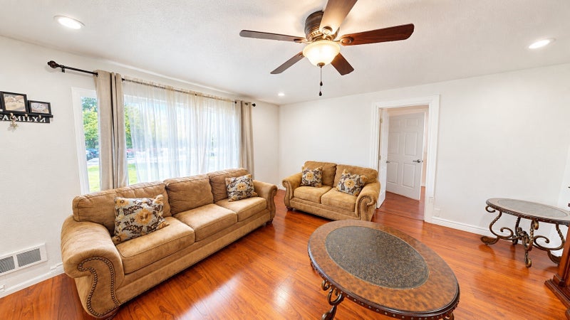 218 S 24th Street S