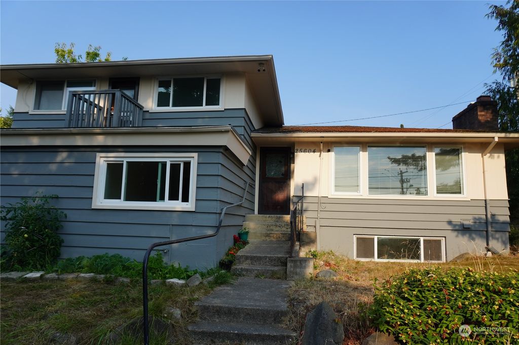 Photo of 25604 16th Avenue S, Des Moines, WA 98198 (MLS # 2144821)