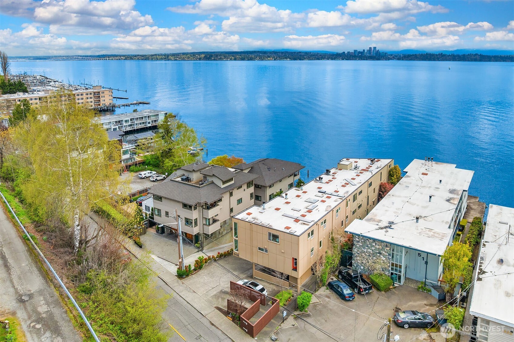 510 Lakeside Avenue S 10