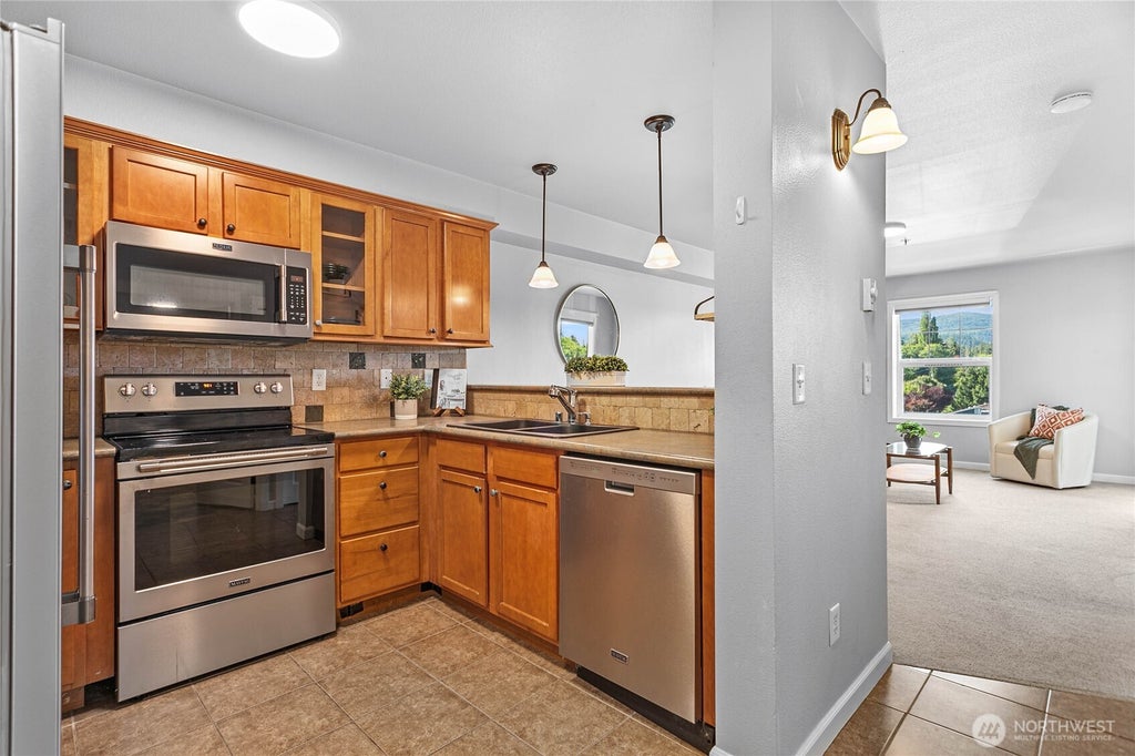 Photo of 700 32nd Street #A408, Bellingham, WA 98225 (MLS # 2528493)
