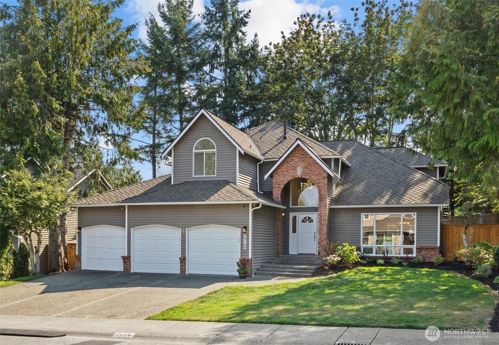 Photo of 23109 NE 18th Place, Sammamish, WA 98074 (MLS # 2438659)