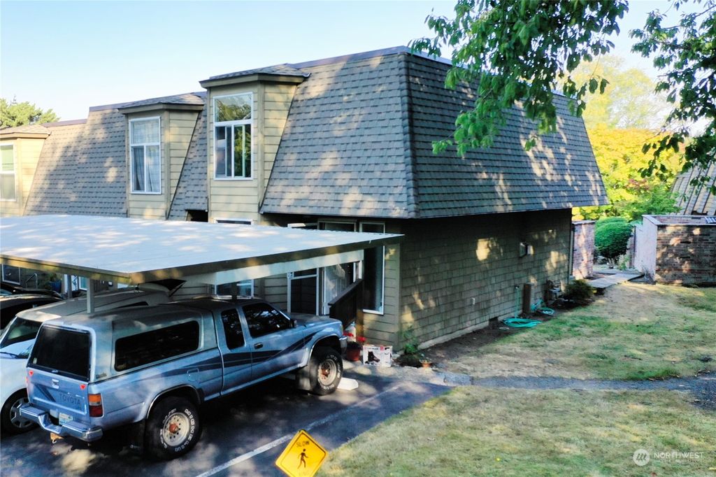 Photo of 220 SW 200th Street #226, Normandy Park, WA 98166 (MLS # 2006394)