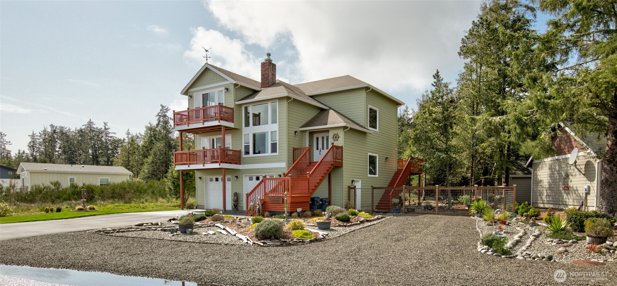 125 Sunrise Avenue SE