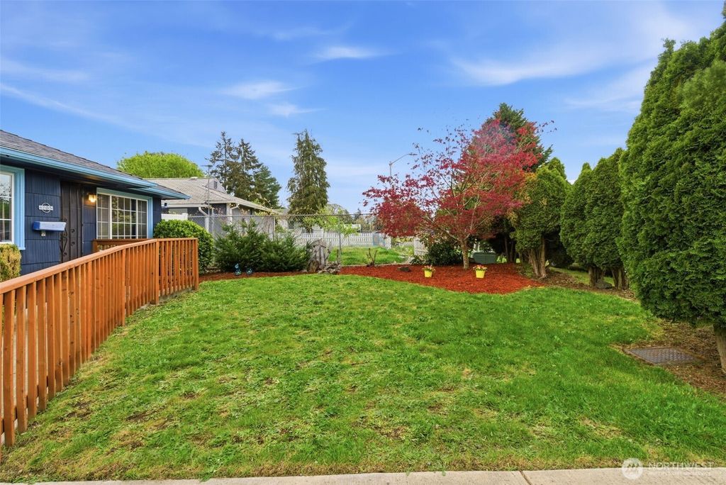 Photo of 1205 118th Street S, Tacoma, WA 98444 (MLS # 2516593)
