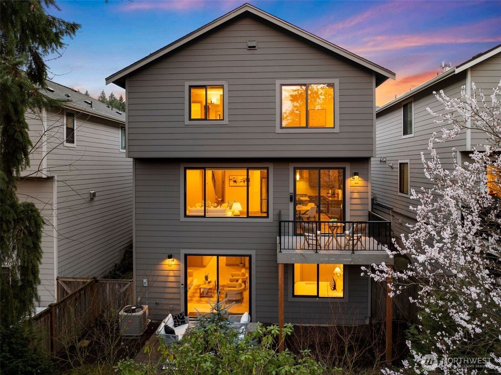 Photo of 14118 74th Court NE #10, Kirkland, WA 98034 (MLS # 2490821)