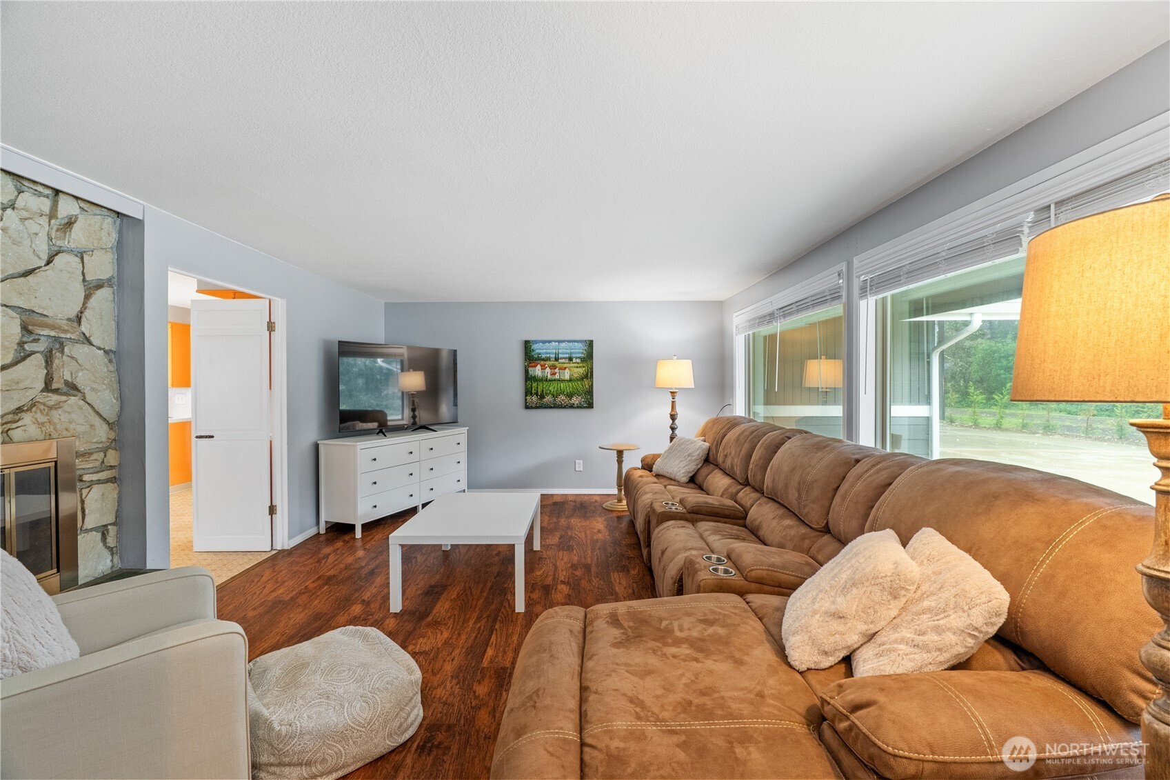 456 Snahapish Avenue SE