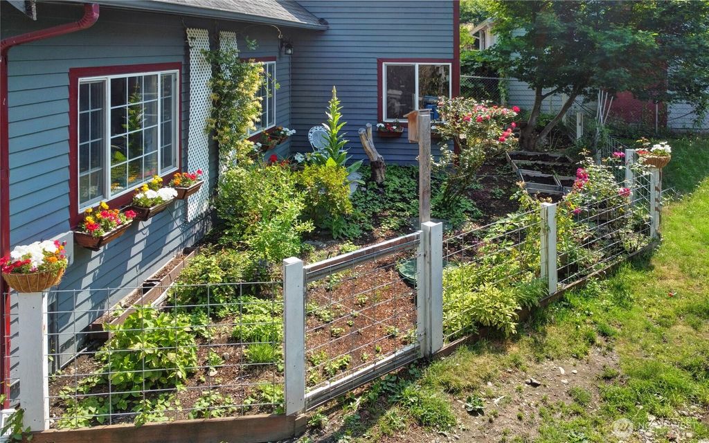 Photo of 35904 SE 46th Street, Fall City, WA 98024 (MLS # 2404738)