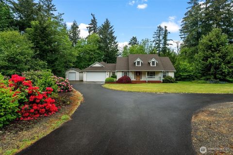 Photo of 12510 206th Street E, Graham, WA 98338 (MLS # 2525381)
