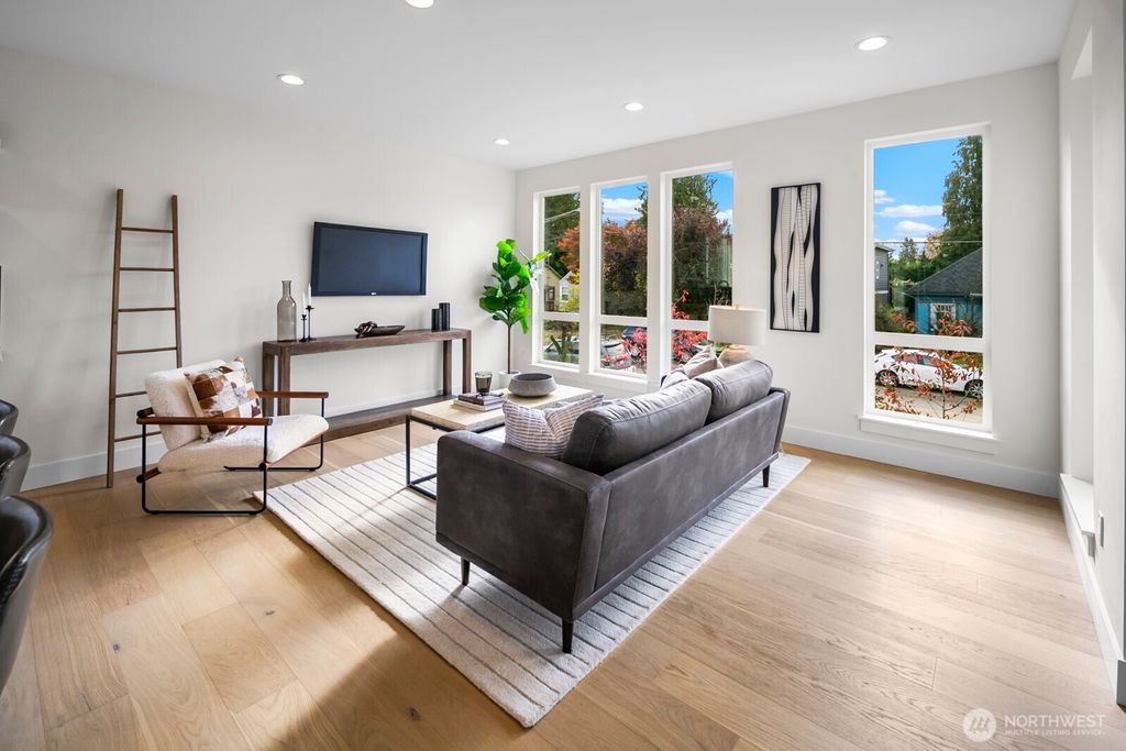 Photo of 322 N 84th Street, Seattle, WA 98103 (MLS # 2449069)