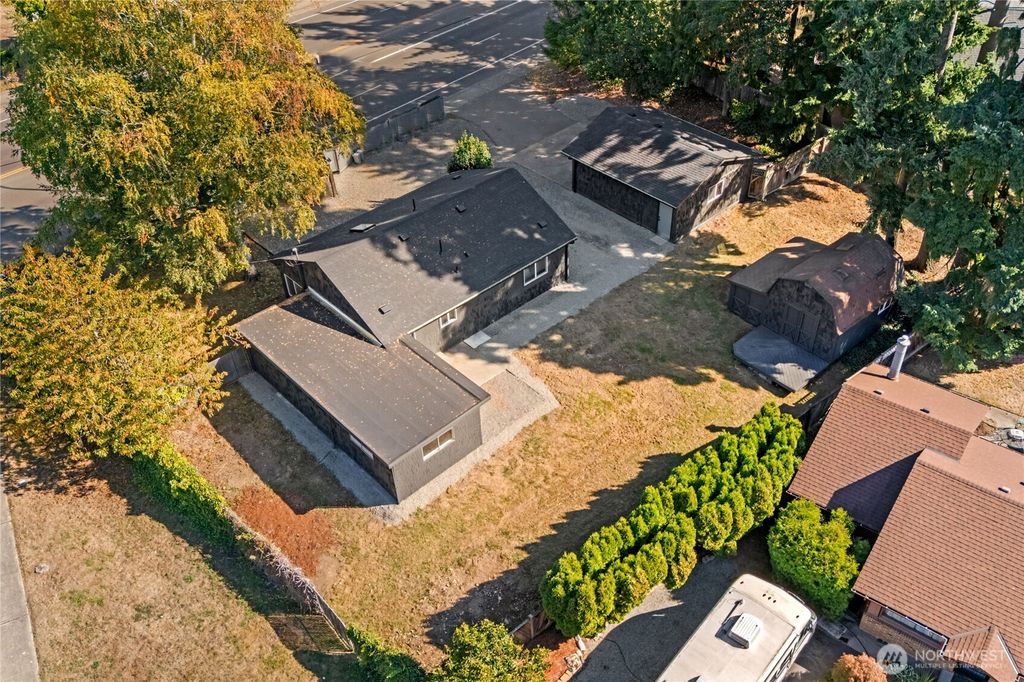 Photo of 817 SW 356th Street, Federal Way, WA 98023 (MLS # 2466675)