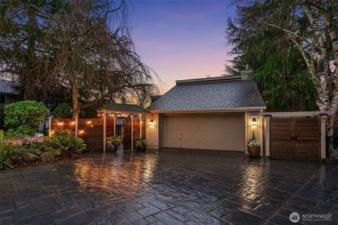 Photo of 4709 154th Place SE, Bellevue, WA 98006 (MLS # 2485119)