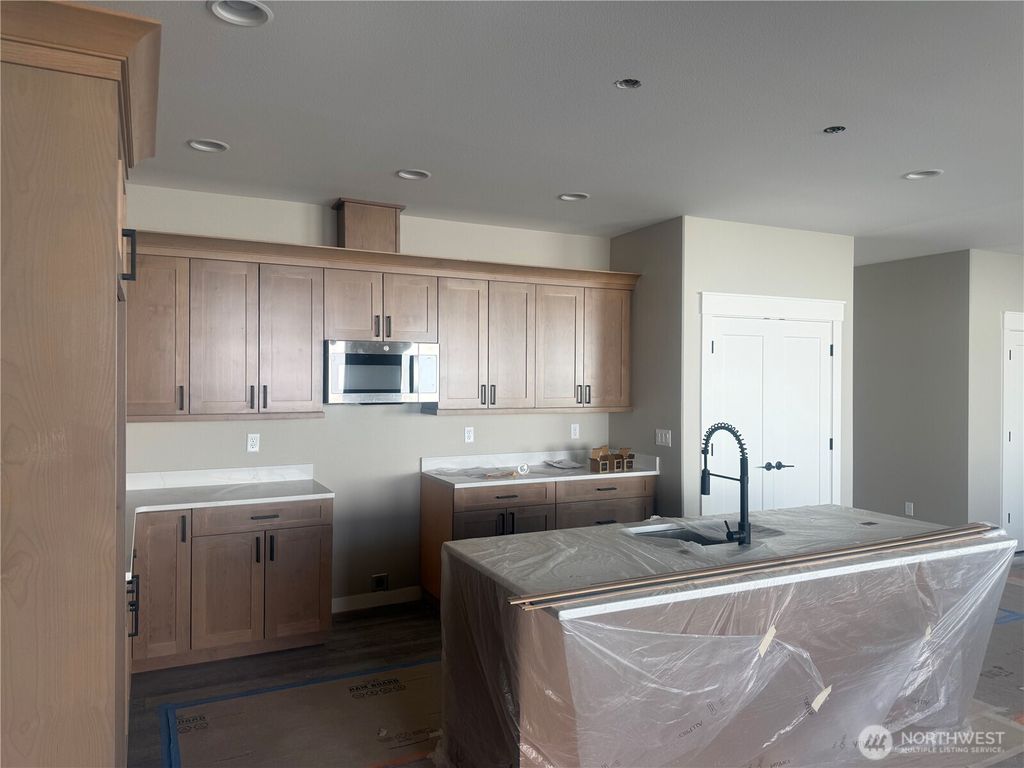 Photo of 157 Salmon Drive, Wenatchee, WA 98801 (MLS # 2486720)