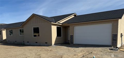 Photo of 157 Salmon Drive, Wenatchee, WA 98801 (MLS # 2486720)