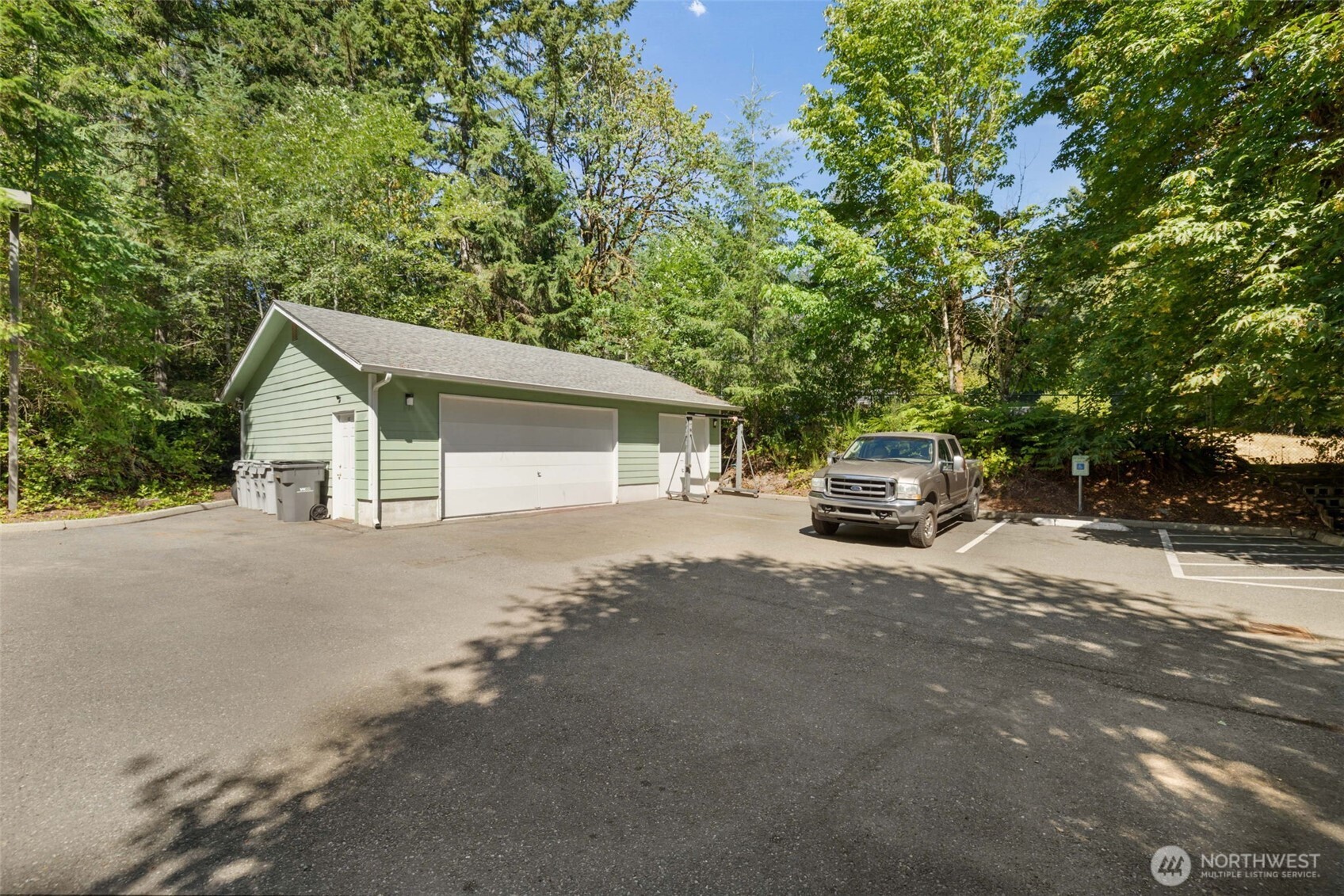 1550 SE Woodridge Drive