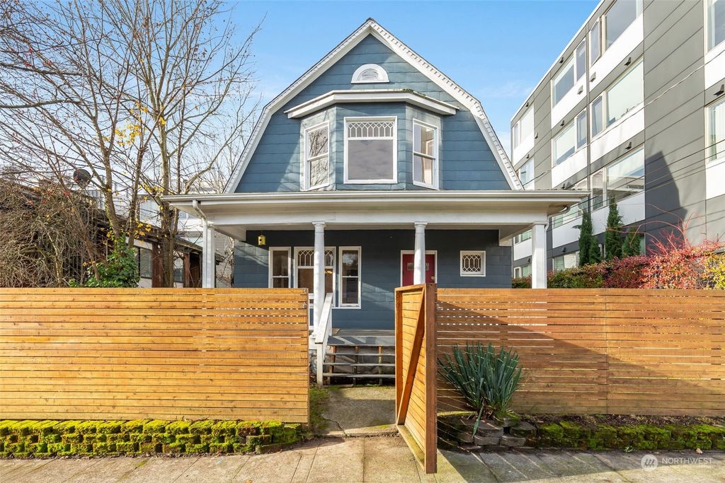 Photo of 109 15th Avenue, Seattle, WA 98122 (MLS # 2200518)